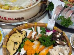 -土连锅·现熬养生汤锅(梁家巷店)