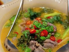 烧椒酸汤福山牛肉-闻见中国海南菜(K11店)