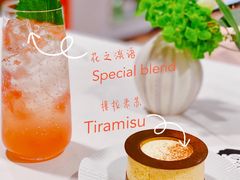 -潮一不贰·法式甜品·生日蛋糕·西式简餐(外滩店)