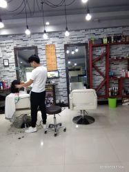 -宫铭烫发染发接发店