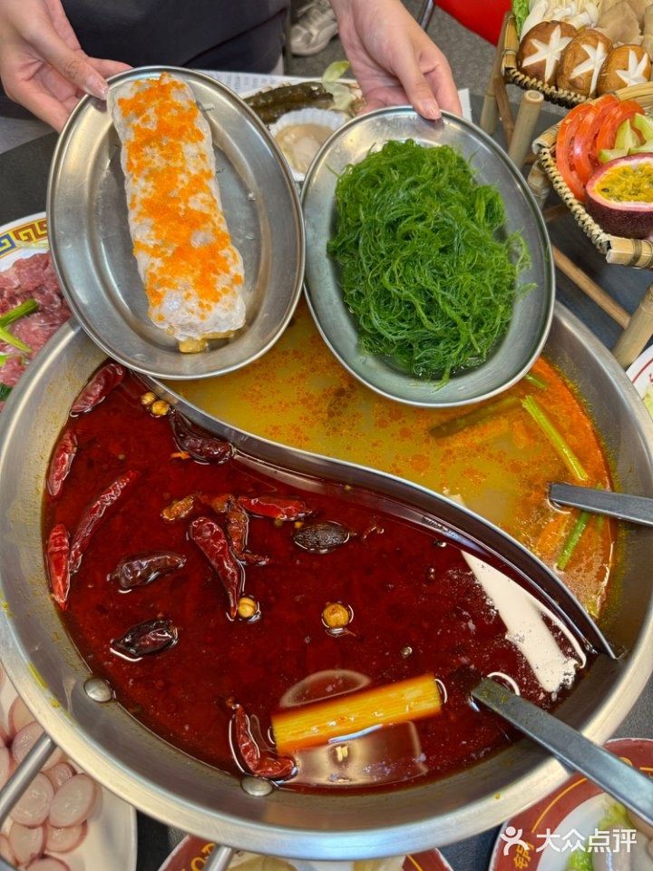 这家糟粕醋火锅让我连吃三天都不腻🍲