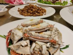 -万宝路大酒店