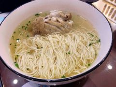 -百年老字号·观振兴蟹黄面·三虾面·苏式面(观前街富仁坊巷店)