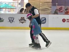 -冠军冰场(环球中心店)