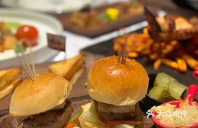 Foie Gras Mini Burger