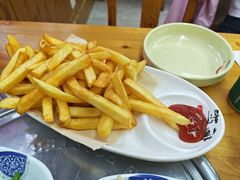 -亲昵春川鸡排(韩国美食街店)