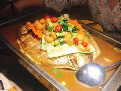 蒜香味海鲈鱼-探鱼·鲜青椒爽麻烤鱼(北京路天河城店)
