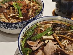 -镇南锅盖面馆(解放路店)