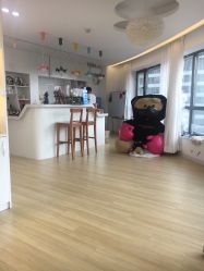 -E.L.K造型momopark店