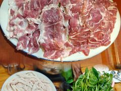 -华哥新鲜猪精品美食