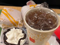 -麦当劳(展览路店)