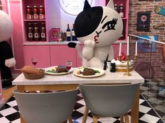-LINE FRIENDS Garosu-gil Flagship Store