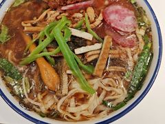 -镇南锅盖面馆(解放路店)