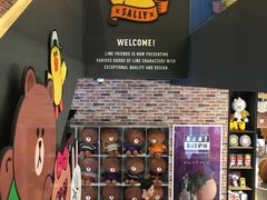 -LINE FRIENDS Garosu-gil Flagship Store