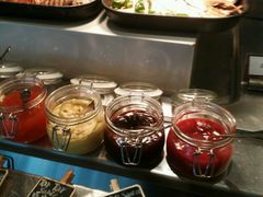 -圣丰索菲特·2 On 988 Café 自助餐厅