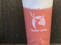 椰云桃桃-瑞幸咖啡(岳家嘴地铁站店)