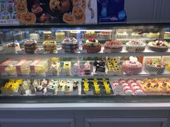 面包甜点陈列柜-BreadTalk面包新语·烘焙蛋糕(海岸城店)