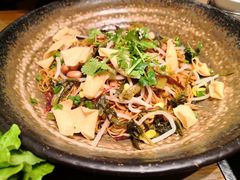 手工海南粉-拾味馆·浓鲜骨汤(光谷天地店)