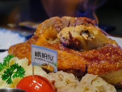 自酿啤酒脆皮烤猪肘-Ambra Haus琥珀屋精酿餐厅(宝山店)