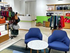 -Longchamp(佛罗伦萨小镇奥特莱斯店)