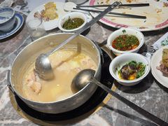 -禄婶鸡煲·打边炉
