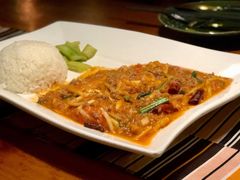 酸笋牛肉配饭-源一咖啡馆(麒麟巷步行街店)