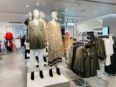 -H&M(天一广场店)