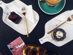 -UNI UNI(环亚凯瑟琳店)