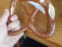 -Dough&Joe团憩(瑞虹天地月亮湾店)