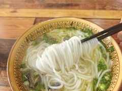 -正宗李家土鸡米线店