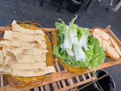 -蘑统田下·野生菌火锅