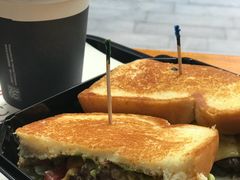 -The Habit Burger Grill 哈比特汉堡(复兴soho店)