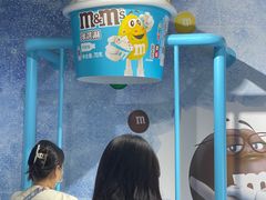 -m豆巧克力世界(上海世茂广场店)