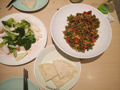 -吕氏疙瘩汤·新派鲁菜(欢乐汇店)
