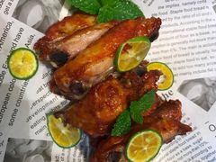-临界音乐酒馆·小龙虾·江湖菜(华熙LIVE·鱼洞店)