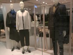 -COS(月星环球港店)