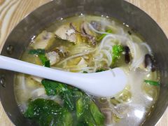-魔都三兄弟酸辣粉·蘸卤炸串(虹桥万科店)