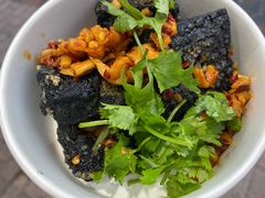 -黑色经典臭豆腐·湖南特产(步行街店)