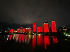 -万绿园