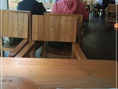 -蜜桃餐厅·伴山(湖滨商业街店)