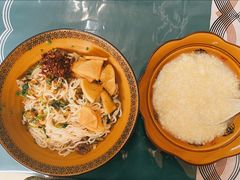 -肇兴特色牛肉粉