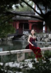 -Lady  Jane高端婚纱礼服馆