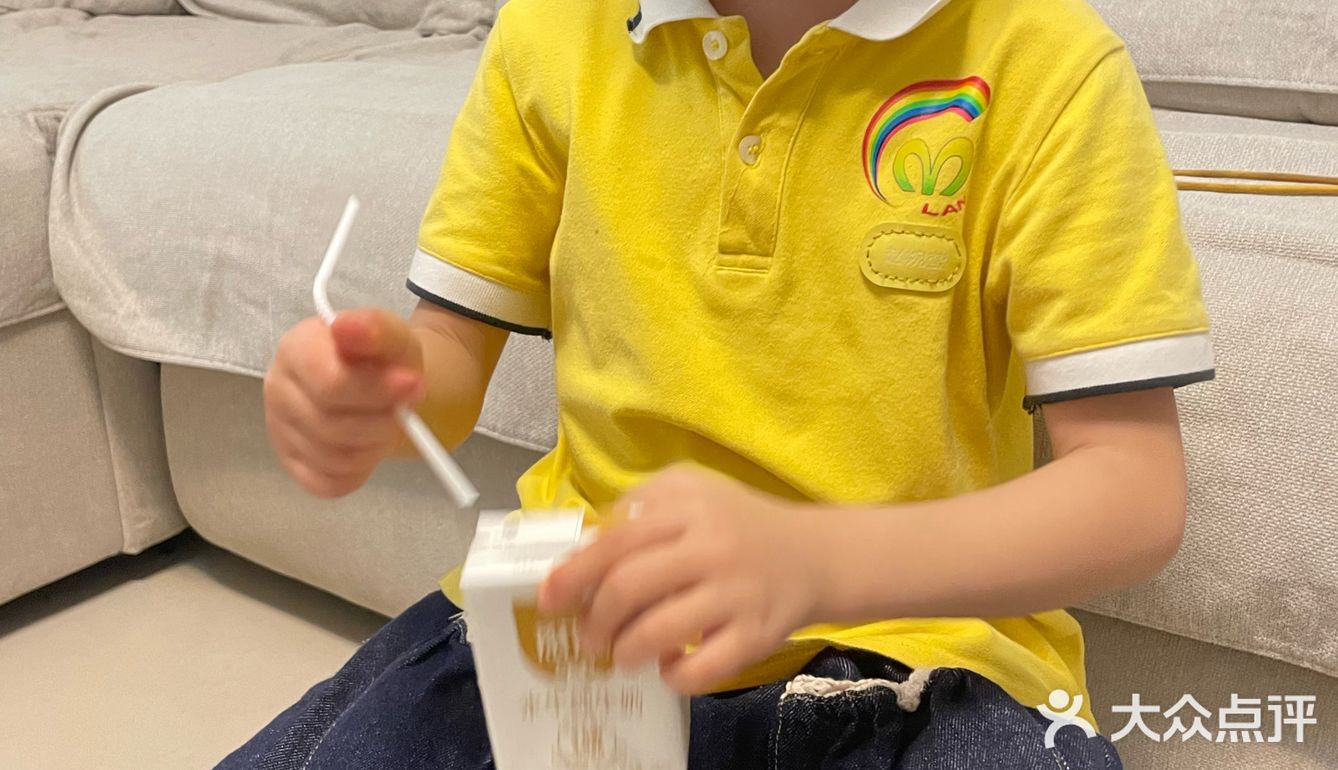 你还在给孩子喝牛奶吗❓换水牛奶试试