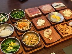 -银米·云南传统过桥米线(双廊黑金冠店)