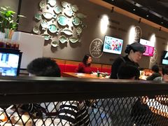 大堂-渝是乎酸菜鱼(龙旗购物中心店)