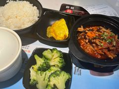 新鱼香肉丝套餐-老娘舅(富都广场店)