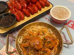 -肥肥虾庄·金牌油焖大虾(汉口城市广场店)