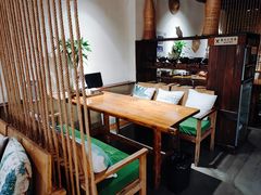 -八月美食小馆(银泰城总店)