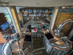 -The BREW·酿餐厅(浦东嘉里大酒店)