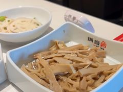 -锅当当铁锅炖烀饼王(长泰广场店)